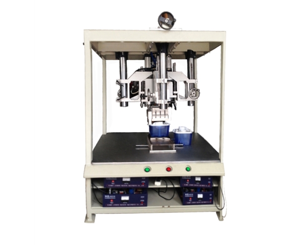 4头水箱超声波熔接机